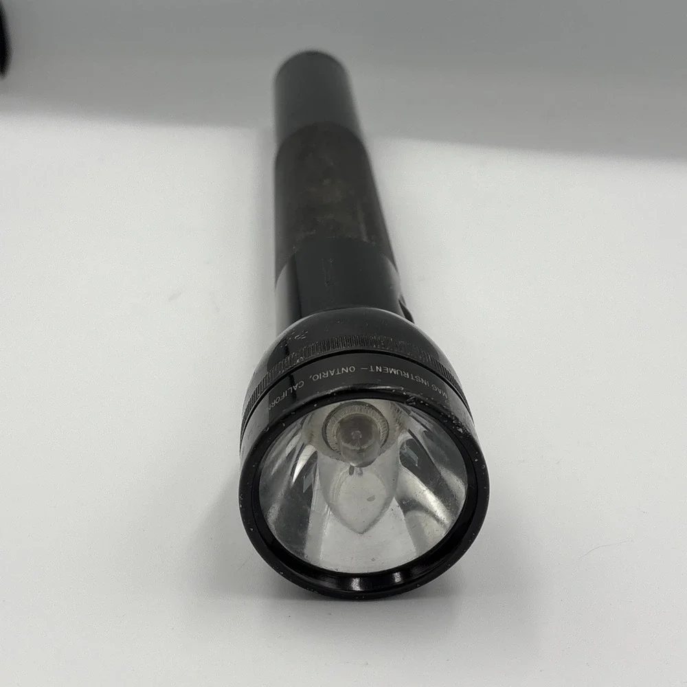 Vintage Maglite Flashlight 4D Cell Battery, Black 15